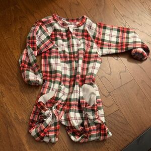 Nordstrom Red and Green Plaid Baby Sleepwear